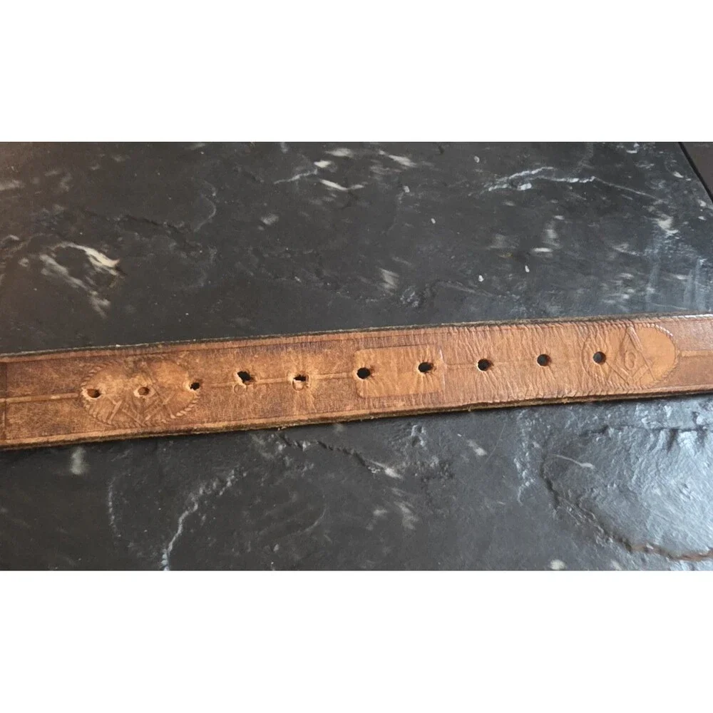 Vintage Masonic Freemason Handcrafted Leather Belt Square Compass Buckle 42in